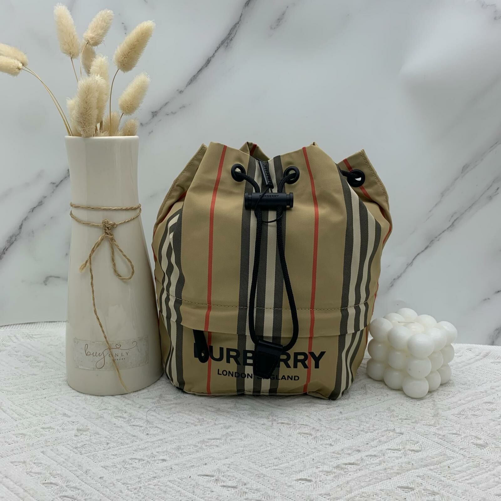 Burberry pouch
