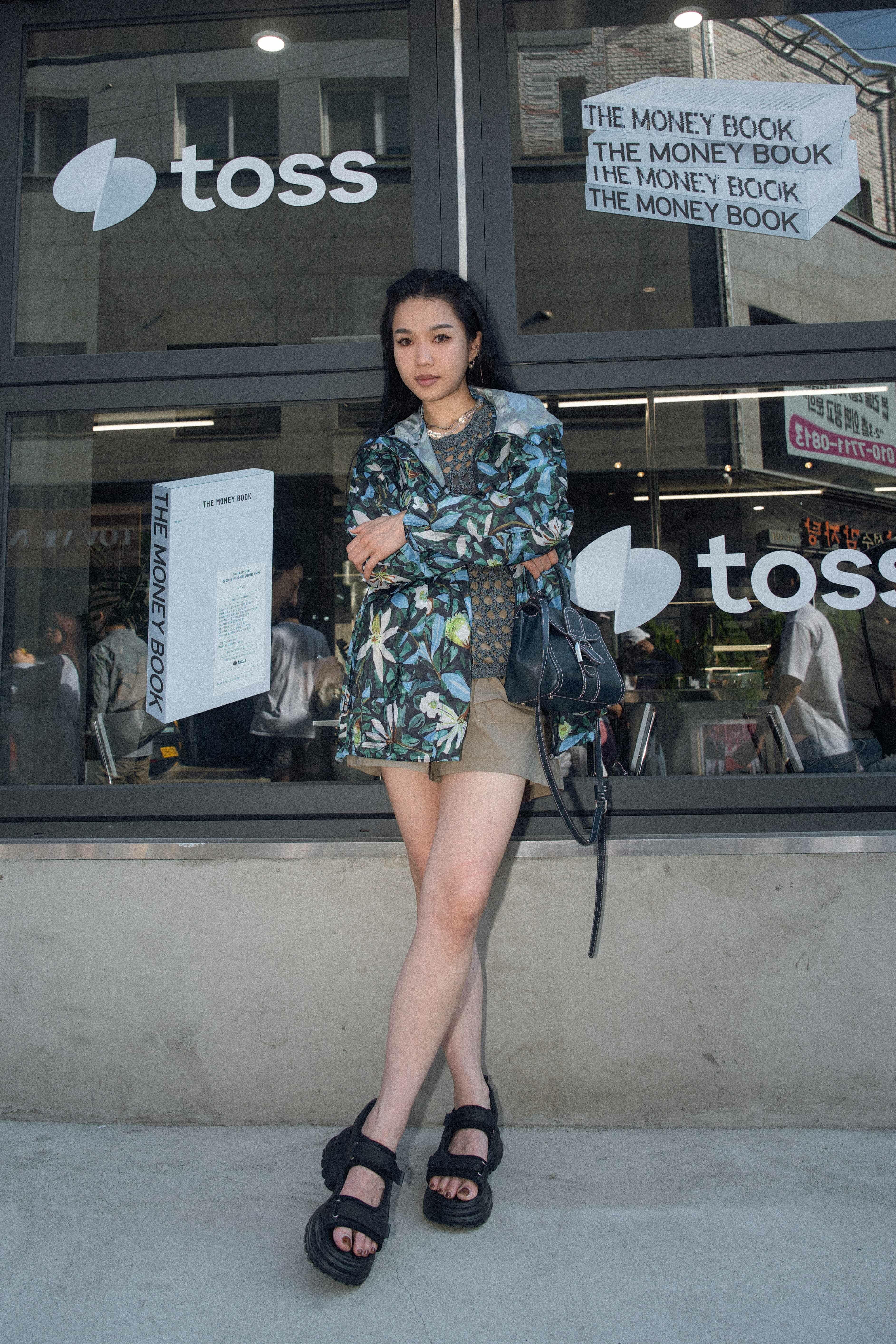 造型 1035（外套＋上衣＋短褲）