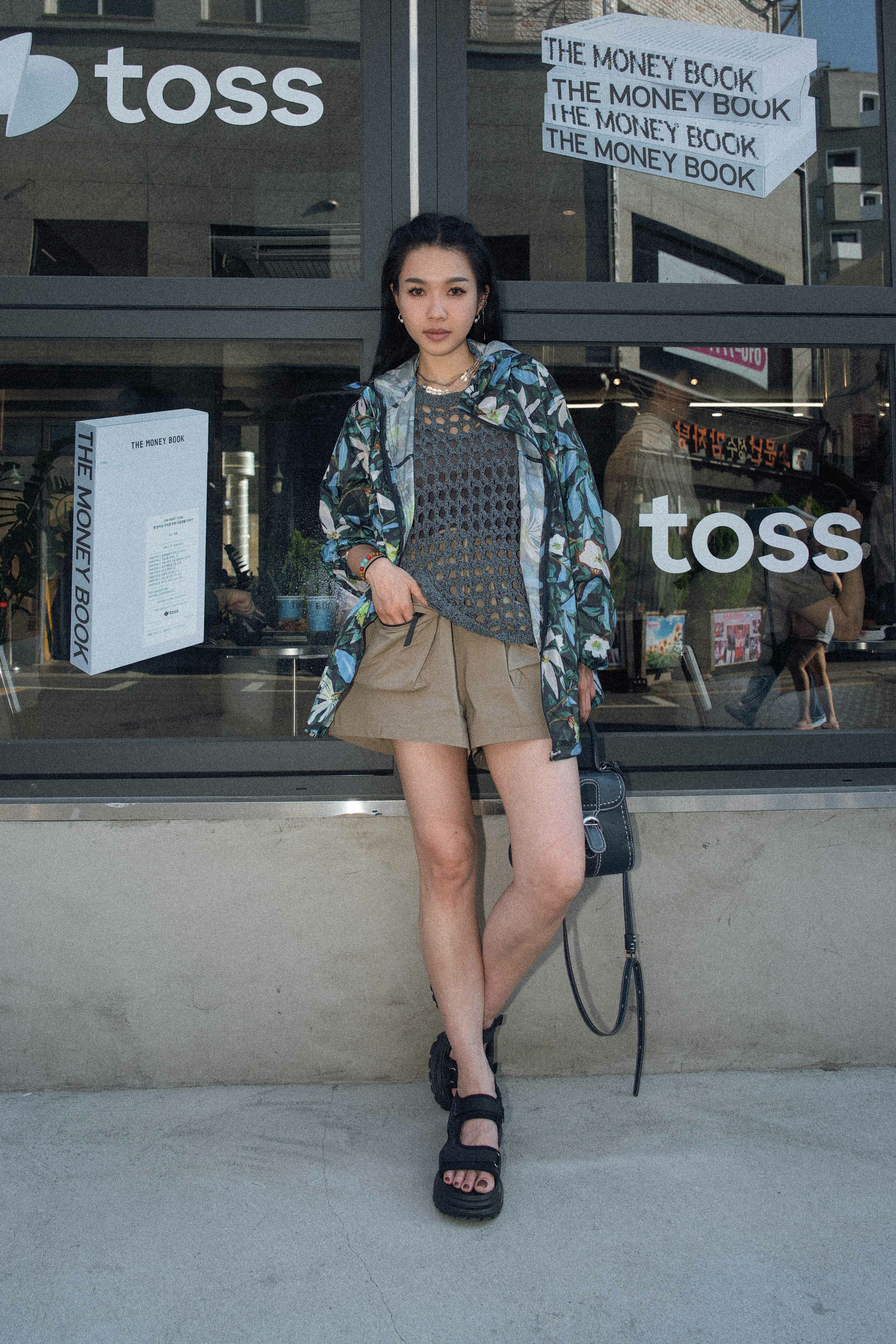 造型 1035（外套＋上衣＋短褲）