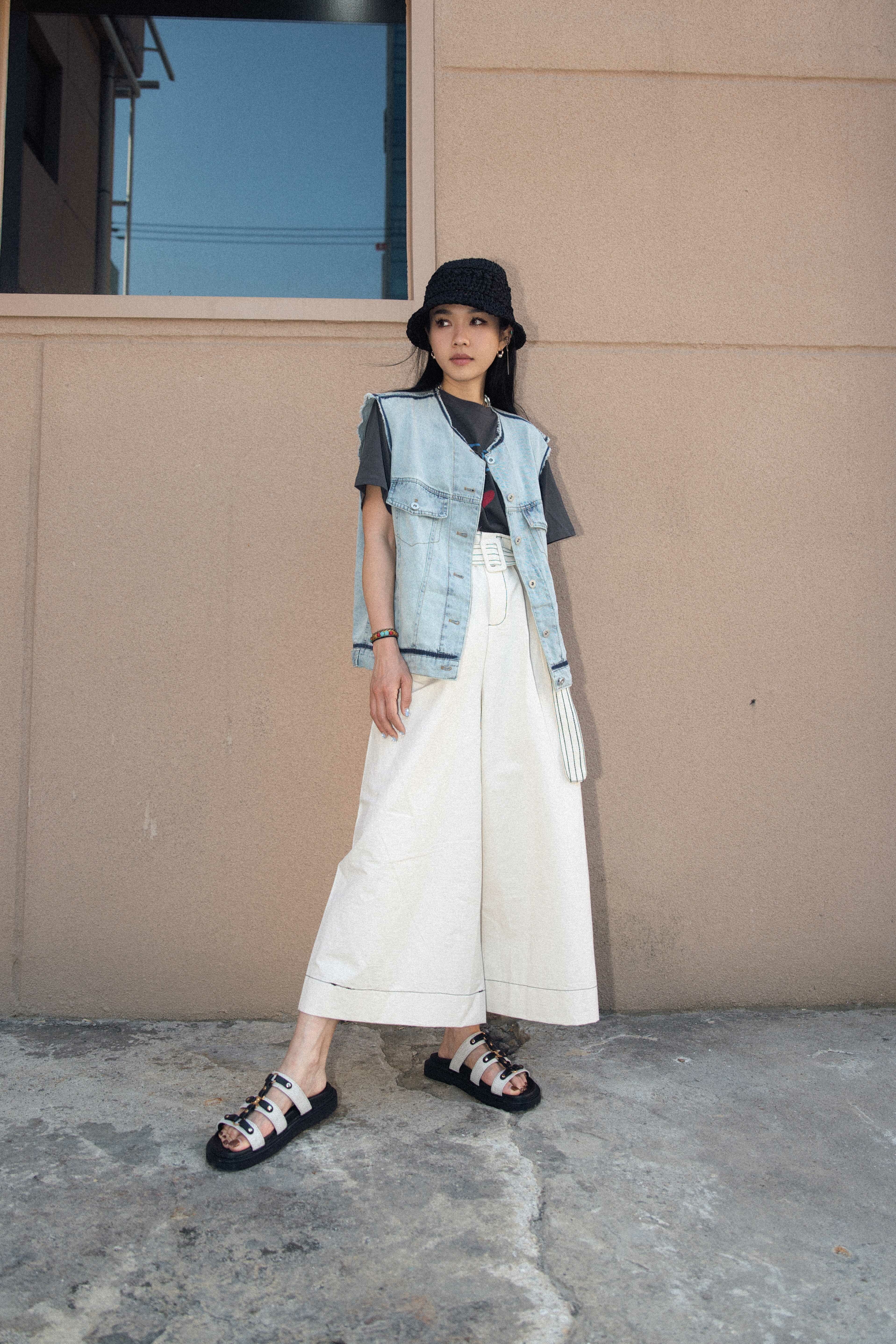 造型 1047（背心＋上衣＋長褲）