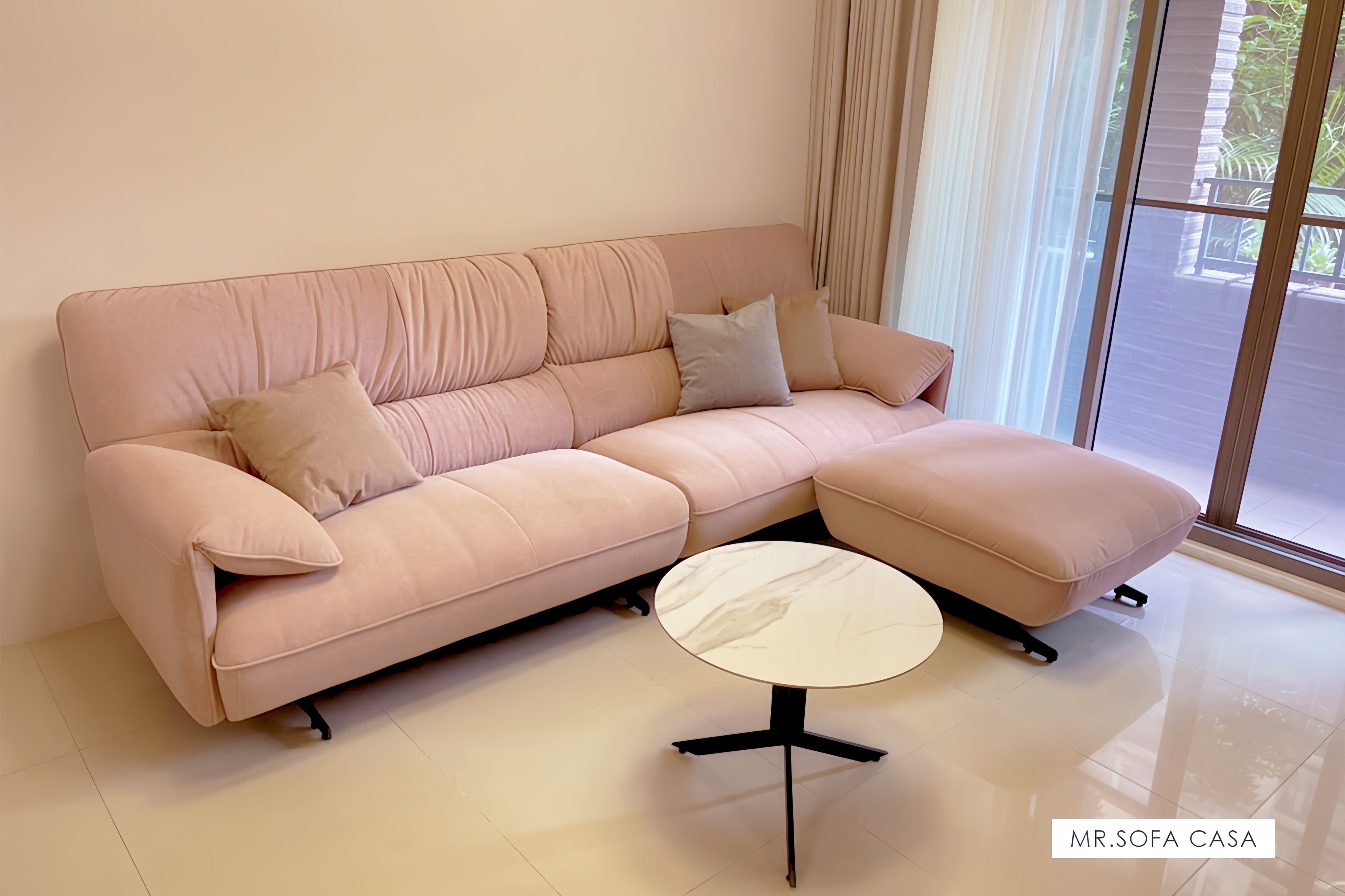 清潔步驟２｜輕度污漬使用清水擦拭