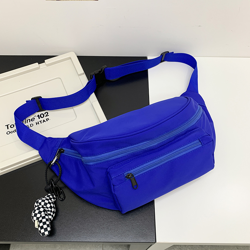 Popular casual crossbody bag, sports backpack, outdoor shoulder bag (blue [with black and white checkered keychain pendant])