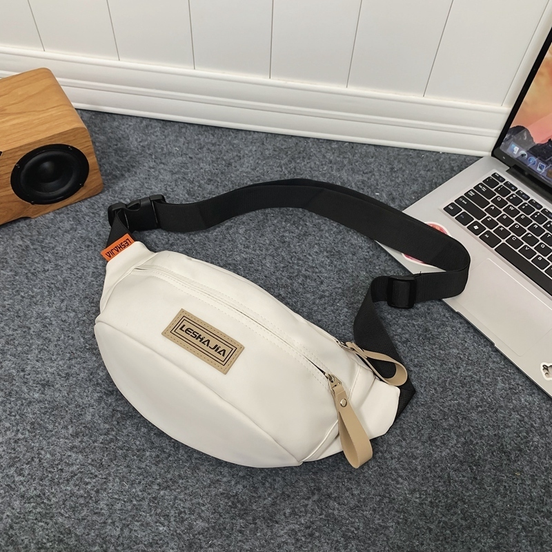 Popular casual crossbody bag, sports backpack, outdoor shoulder bag (white)