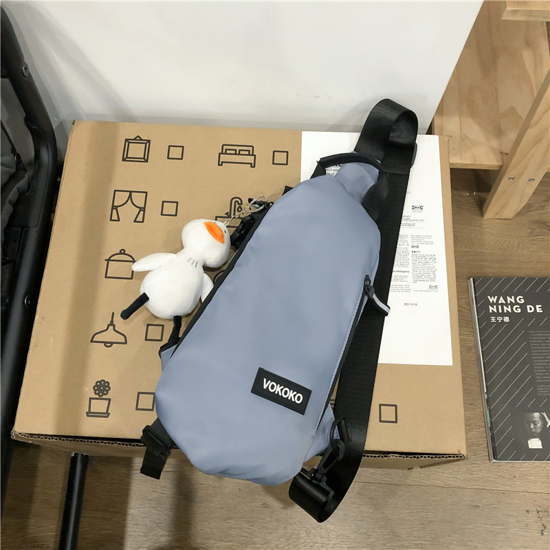 Popular casual crossbody bag, sports backpack, outdoor shoulder bag (blue [with new duck pendant])