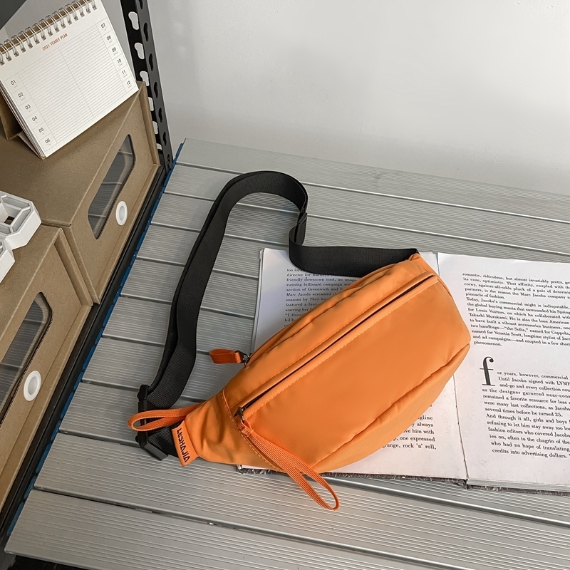 Popular casual crossbody bag, sports backpack, outdoor shoulder bag (orange)