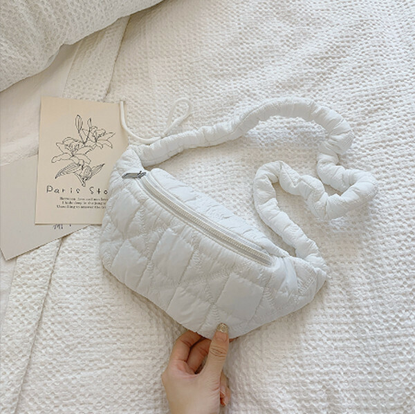 Hot Recommended Solid Color Pleated Shoulder Crossbody Bag [Off White]
