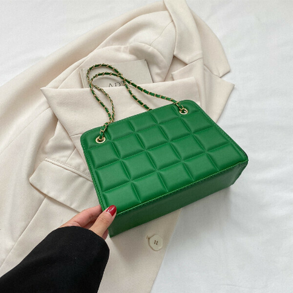 Hot Recommended Commuting Textured Chain Shoulder Crossbody Bag [Green]