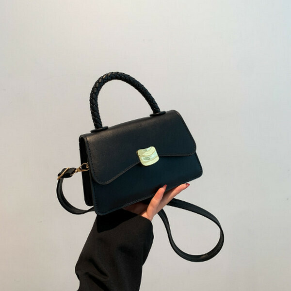 New solid color handbag shoulder crossbody bag [black]