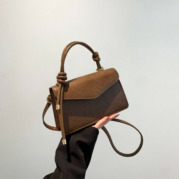 New versatile shoulder bag textured crossbody bag [brown]