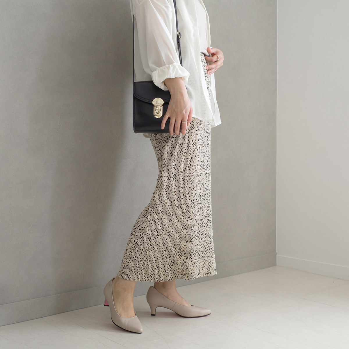 Point nine日本製真皮女用低調粉色鞋底尖頭高跟鞋5公分