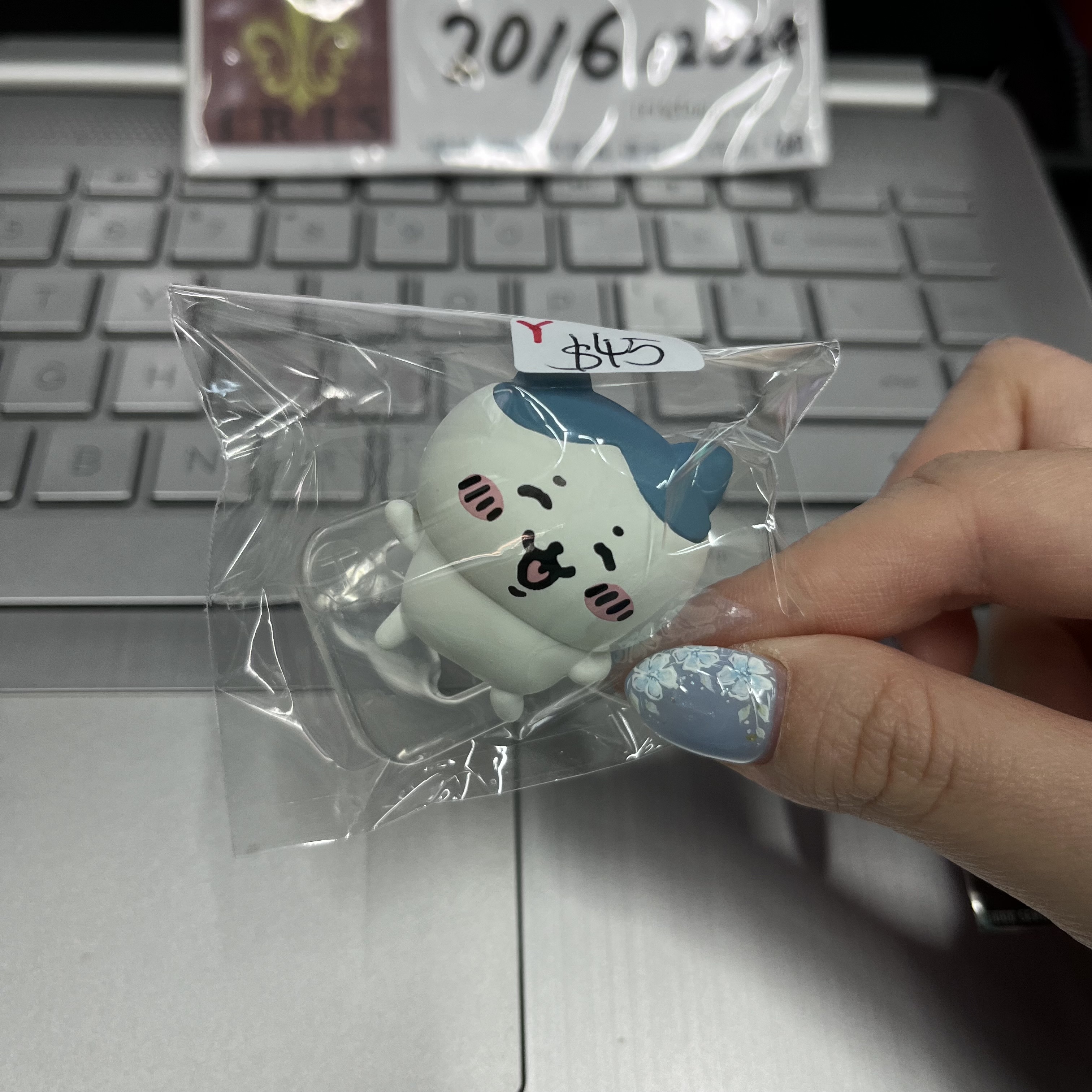 CHIIKAWA 八字貓 figure (Y)