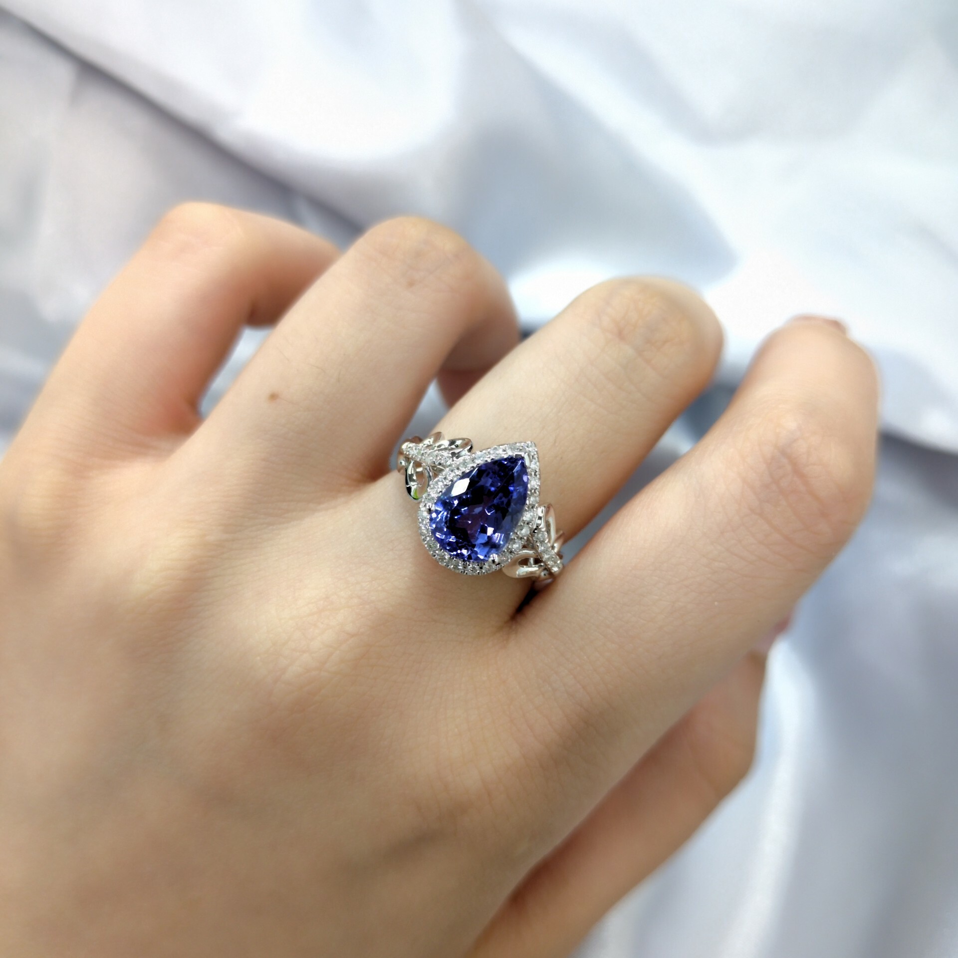 18K White Gold 2.47ct Tanzanite and Diamond Ring