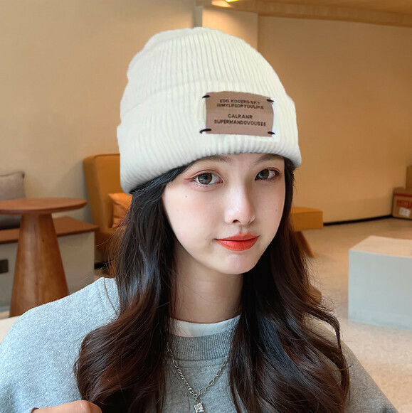 Popular retro patch ear protection knitted hat (A-173 white)