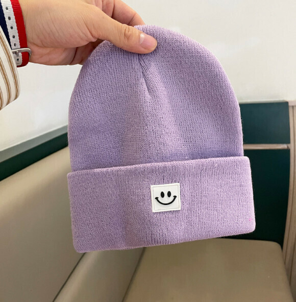 Popular smiley face logo pullover knitted hat (G120 purple)