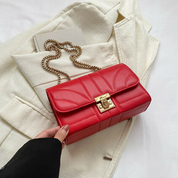 New Chain Underarm Bag Versatile Small Square Bag [Red]