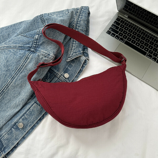 New solid color versatile one-shoulder crossbody bag casual dumpling bag [red]