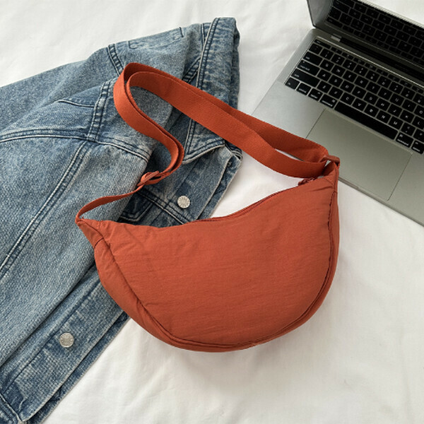 New solid color versatile one-shoulder crossbody bag casual dumpling bag [orange]