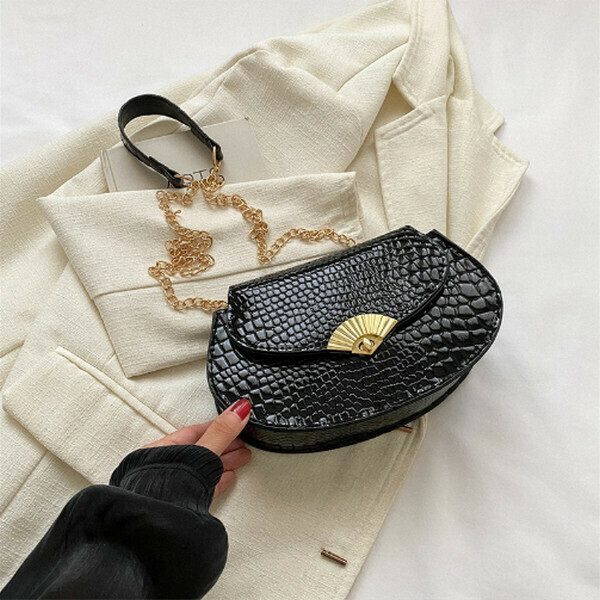 New versatile chain shoulder crossbody bag [black]