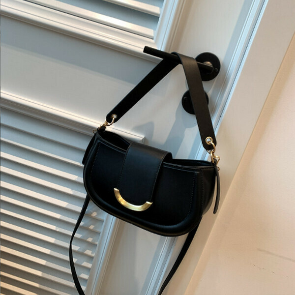 New Simple Fashion Crossbody Bag Casual Western Style Shoulder Bag [Black]