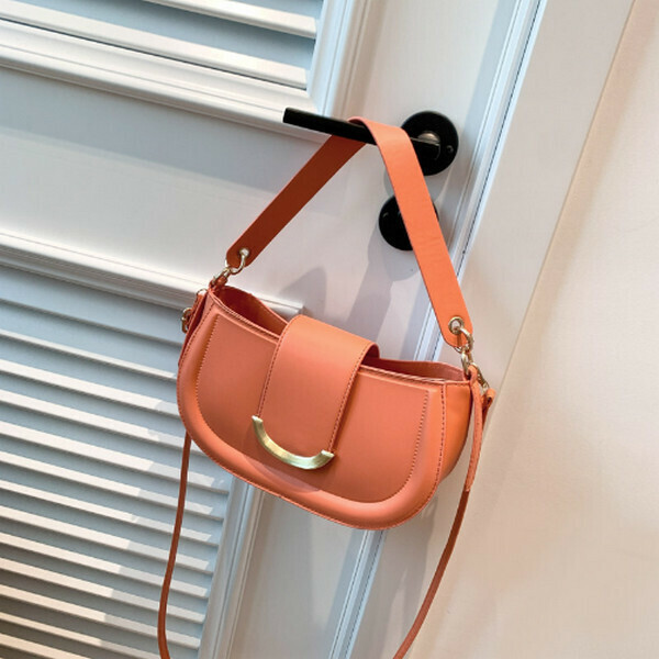 New simple and fashionable crossbody bag, casual and stylish shoulder bag [orange]