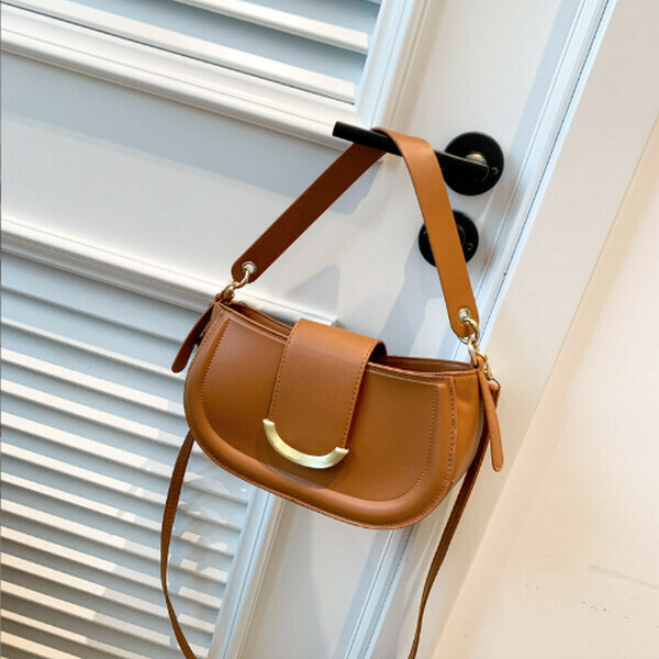 New simple and fashionable crossbody bag, casual and stylish shoulder bag [brown]