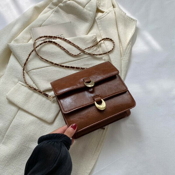 New retro solid color crossbody small square bag [brown]