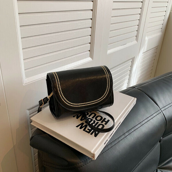 New Versatile Simple Fashion Crossbody Bag Small Square Bag [Black]