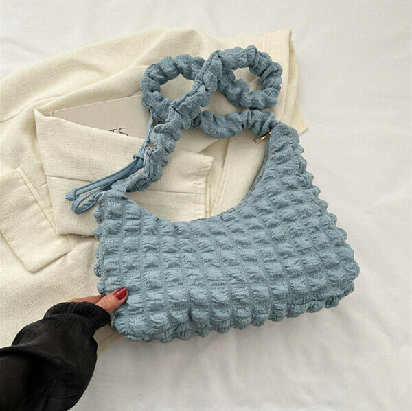 New solid color pleated one-shoulder crossbody bag [blue]