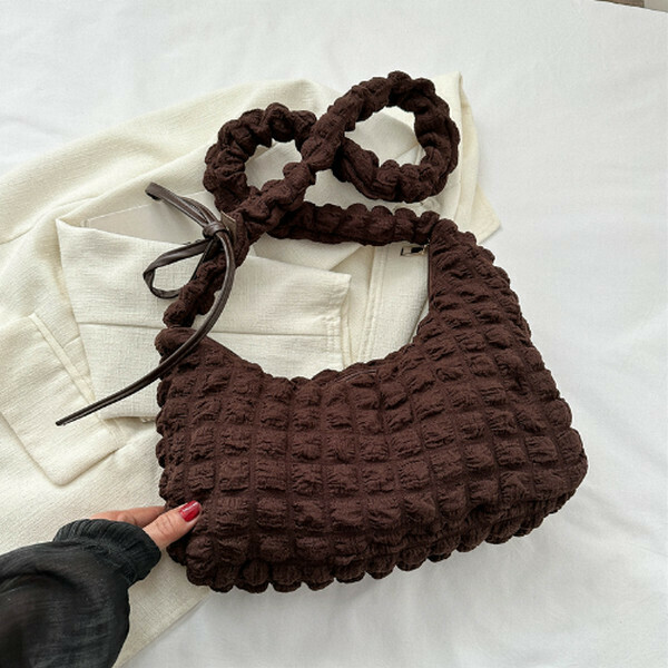 New solid color pleated one-shoulder crossbody bag [coffee color]