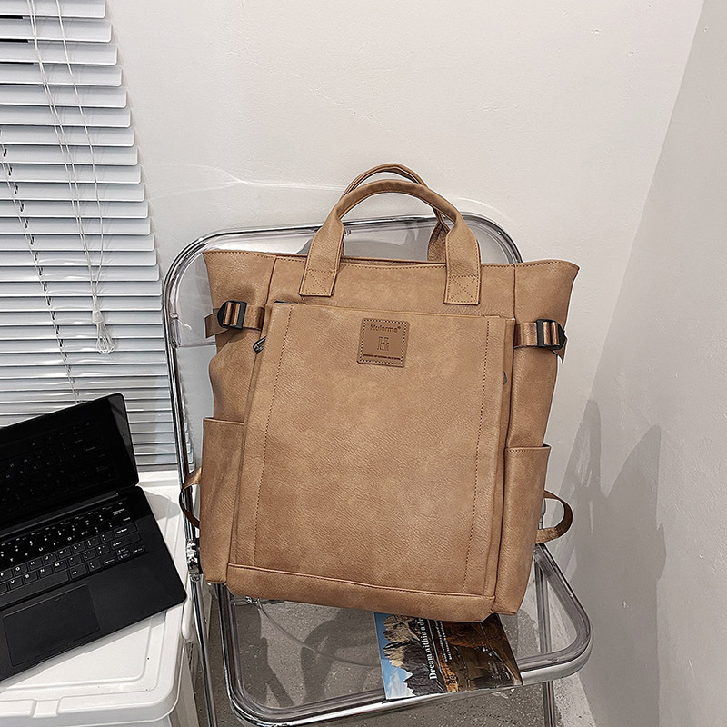 New Large Capacity Travel Outdoor Backpack Computer Bag (Khaki)