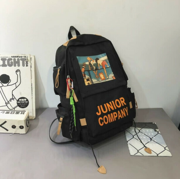 New large-capacity trendy backpack for high school students (black with hook pendant)