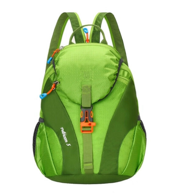 New lightweight backpack (green small size)