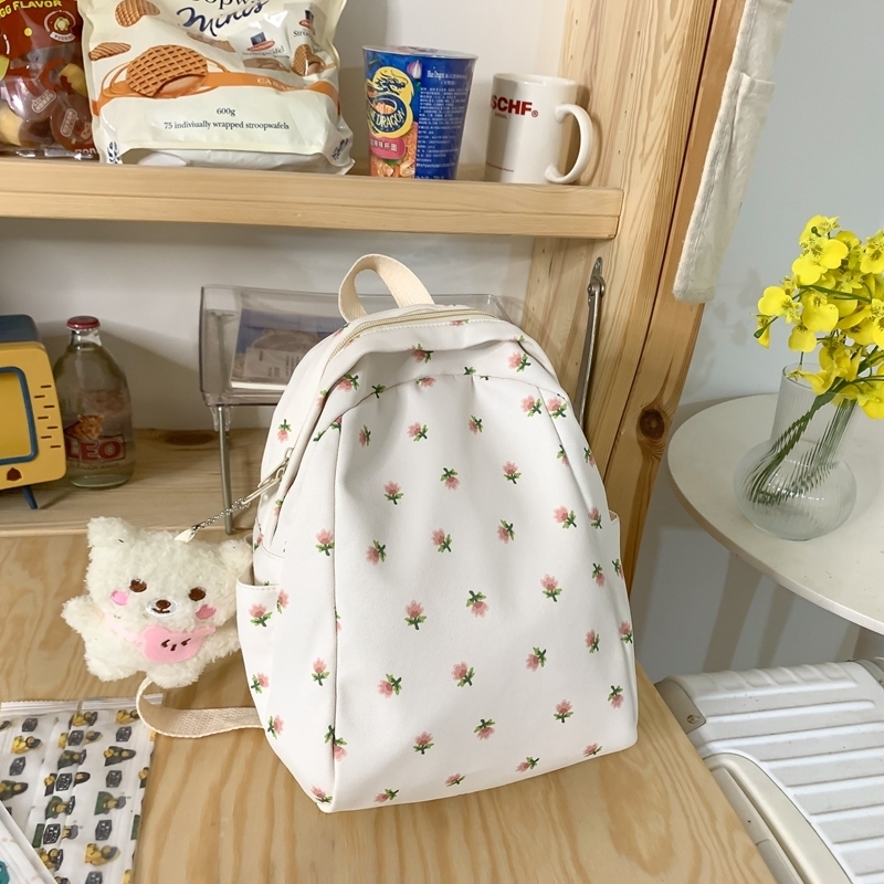 New travel lightweight outdoor backpack small backpack (white [with new blush bear pendant])