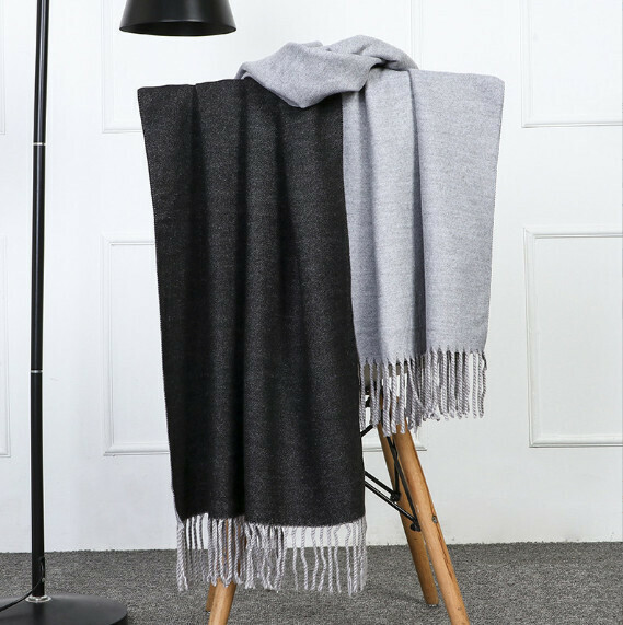 熱賣加厚保暖雙面圍巾（淺灰黑色）（尺寸：200*70cm）