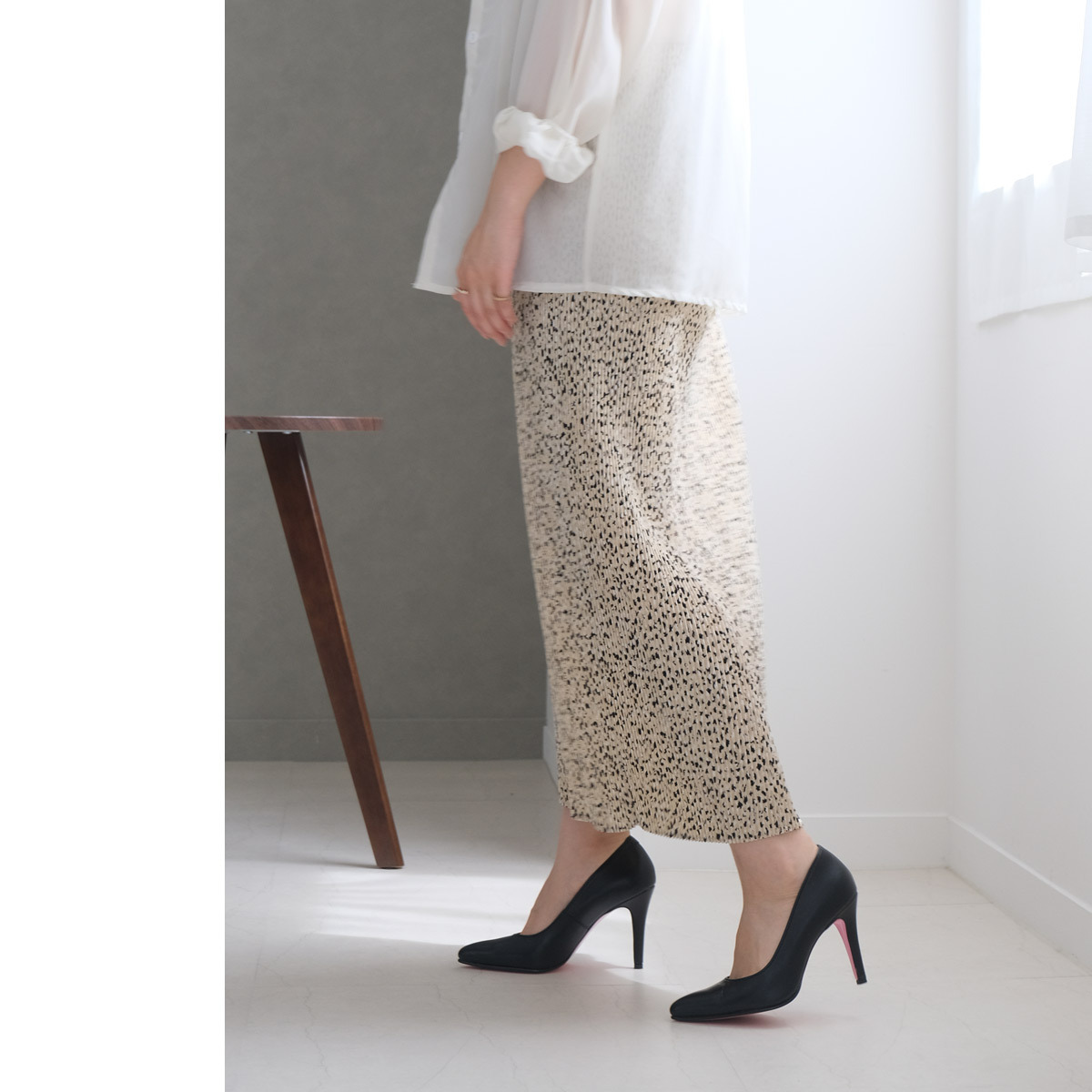 Point nine日本製真皮女用低調粉色鞋底尖頭高跟鞋9公分