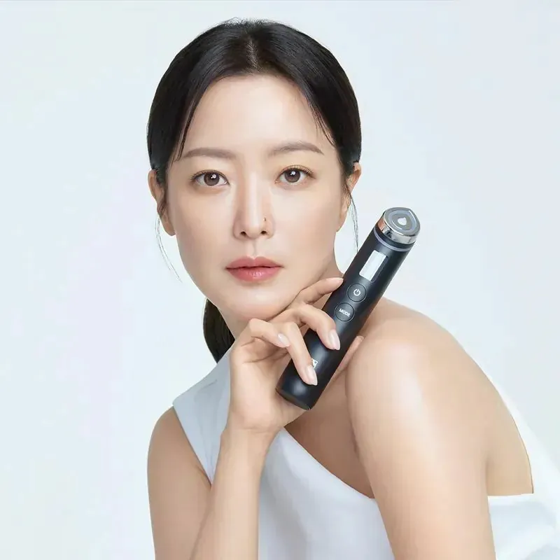 MEDICUBE AGE-R BOOSTER PRO水光針導入美容機|🏆2024 JESSICA BEAUTY AWARD|水光肌毛孔護理/斑點及瑕疵/去水腫/提拉輪廓 【10/19 截單，預計 :10月尾至11月中發貨】】