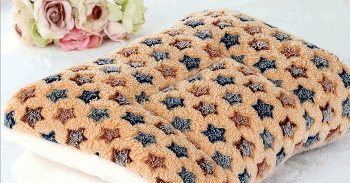 Pet Mat - Q Edition Pattern Thick Body Warm Pet Felt Mattress L Size (Starry Sky Yellow)