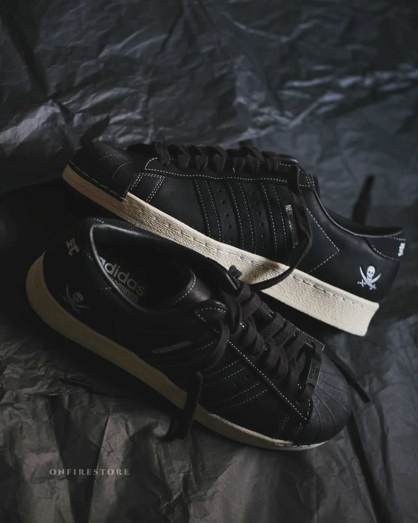 {現貨} Neighborhood X Adidas Superstar Black ID8650