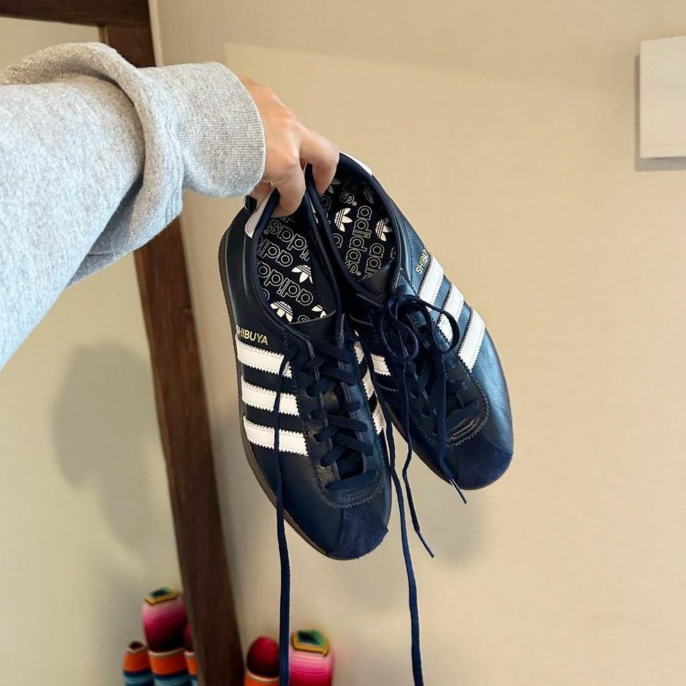 ADIDAS ORIGINALS SHIBUYA x Billy's 10週年澀谷限定深藍白男女鞋
