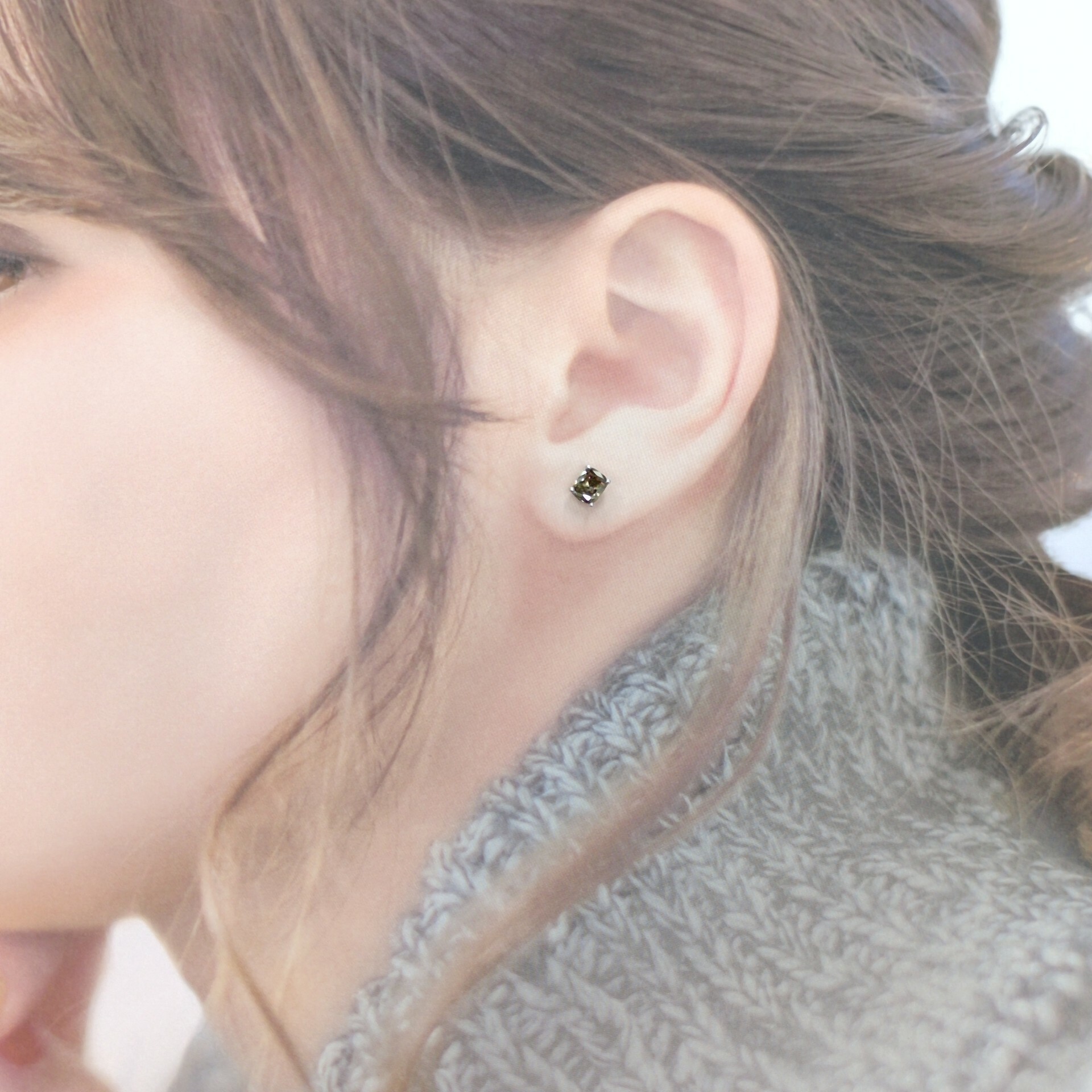 全新18K黑金【主石59份咖啡鑽】單耳環