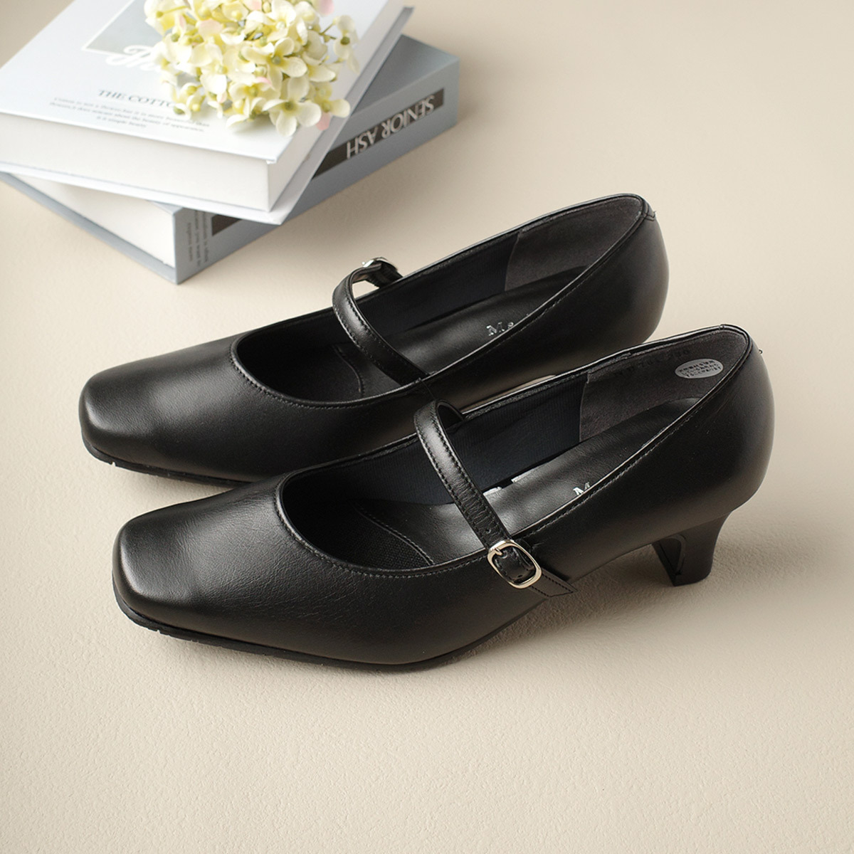 Ms. Jeune 日本真皮女用商務瑪莉珍高跟鞋5公分