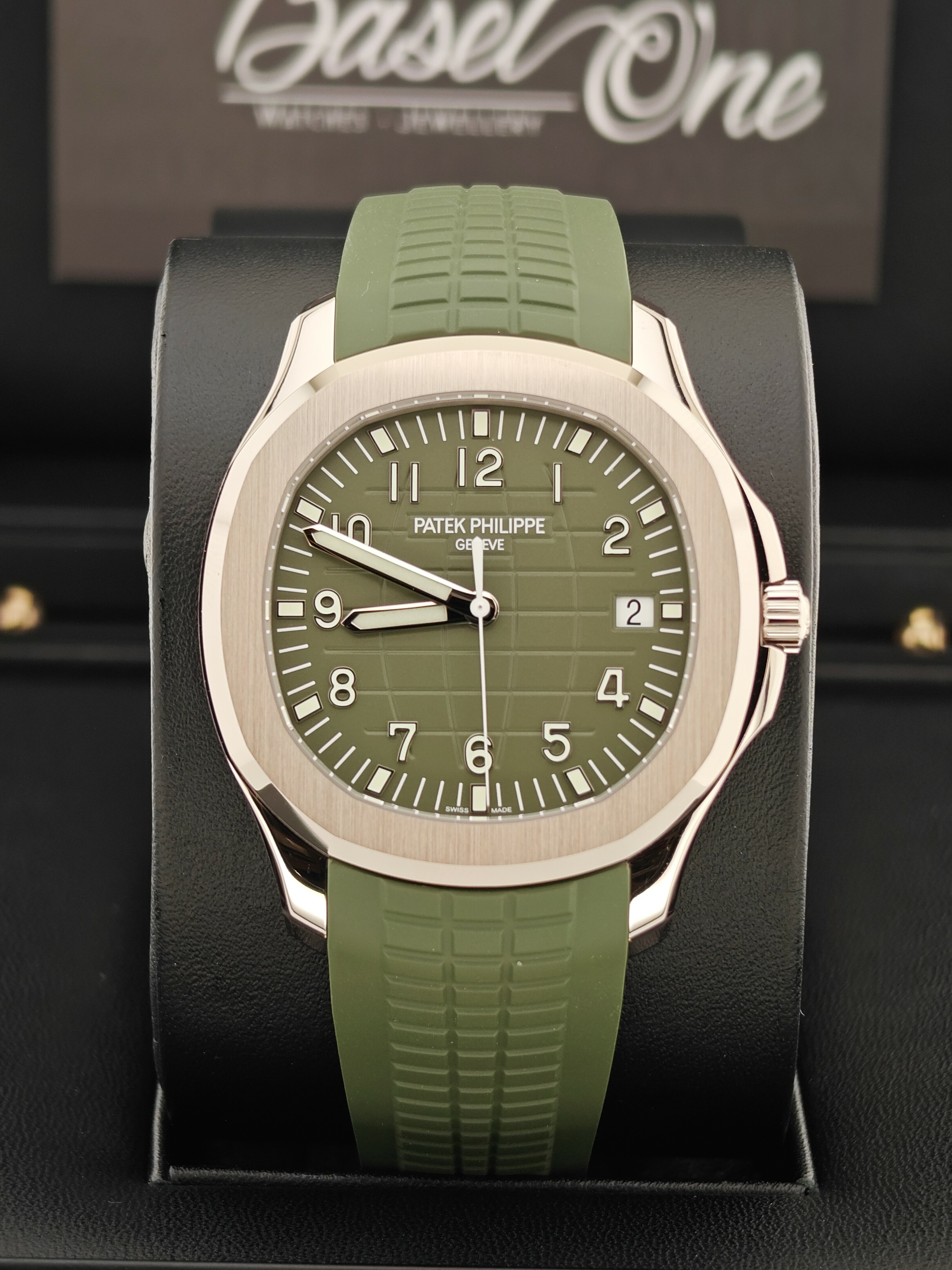 BRAND NEW 5168G-010 5168 PATEK PHILIPPE GREEN GOLD MEN AQUANAUT 42 MM
