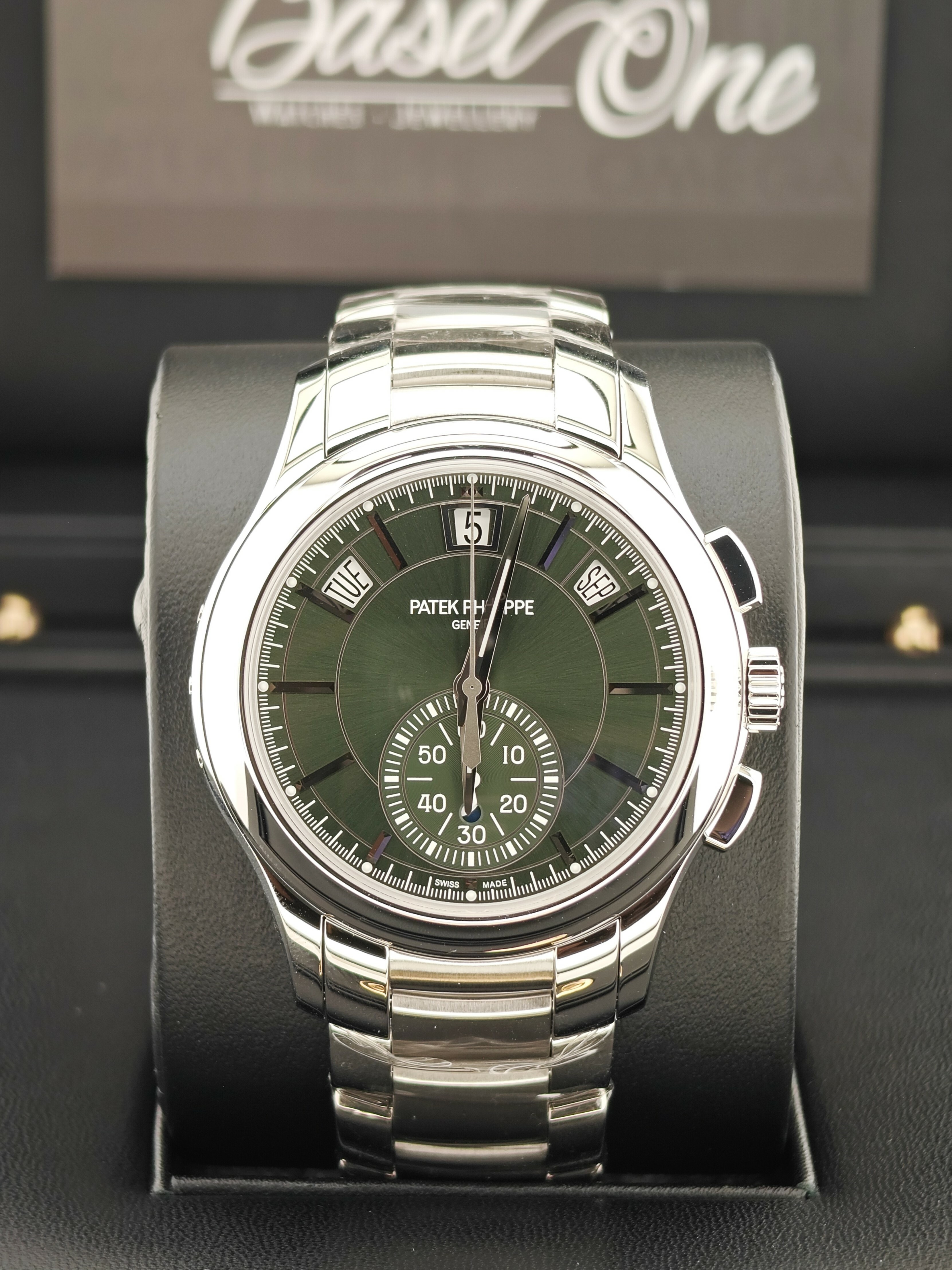 PATEK PHILIPPE 5905/1A COMPLICATIONS OLIVE GREEN DIAL