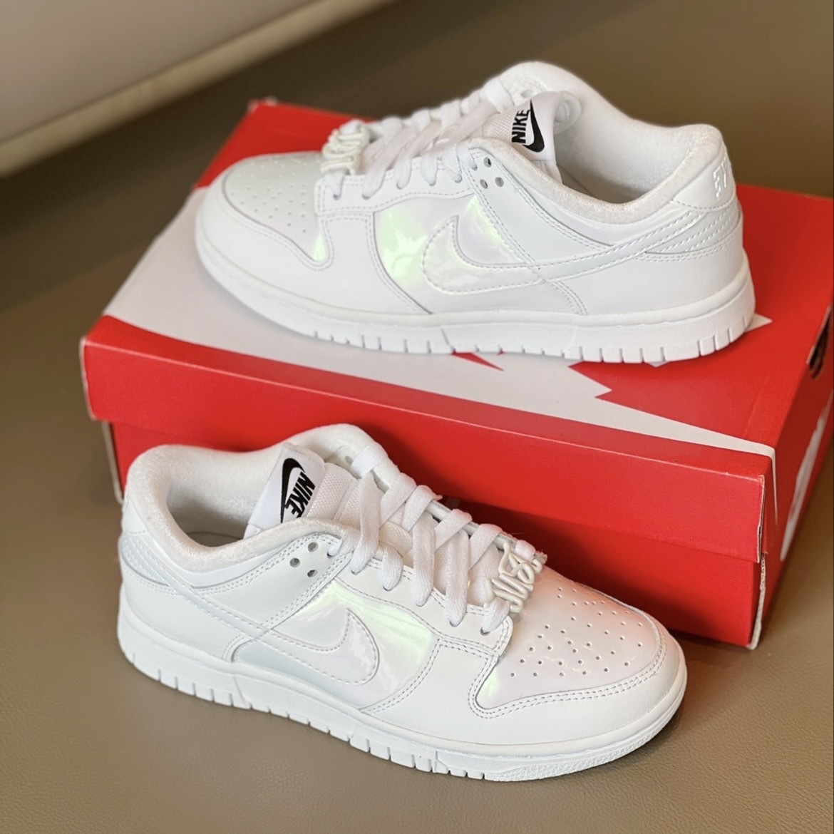 Nike Dunk Low SE 白珠光 純白 雷射 FD8683-100