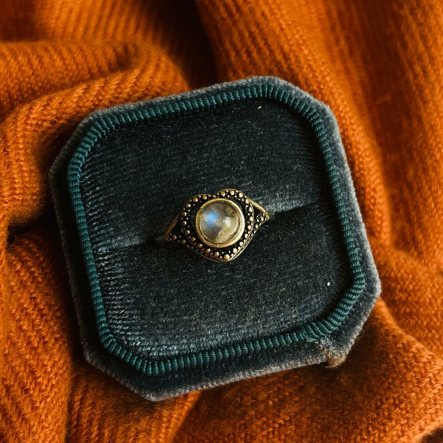 [原石] 拉長石 水晶戒指