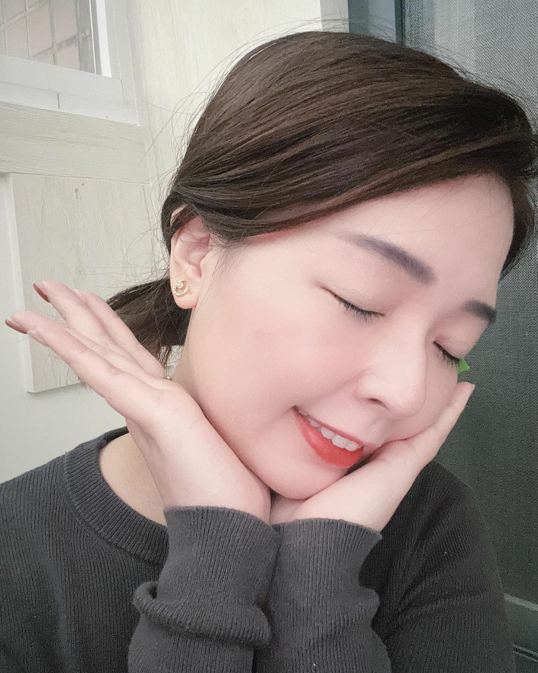 太陽星星月亮不對稱金色純銀耳環