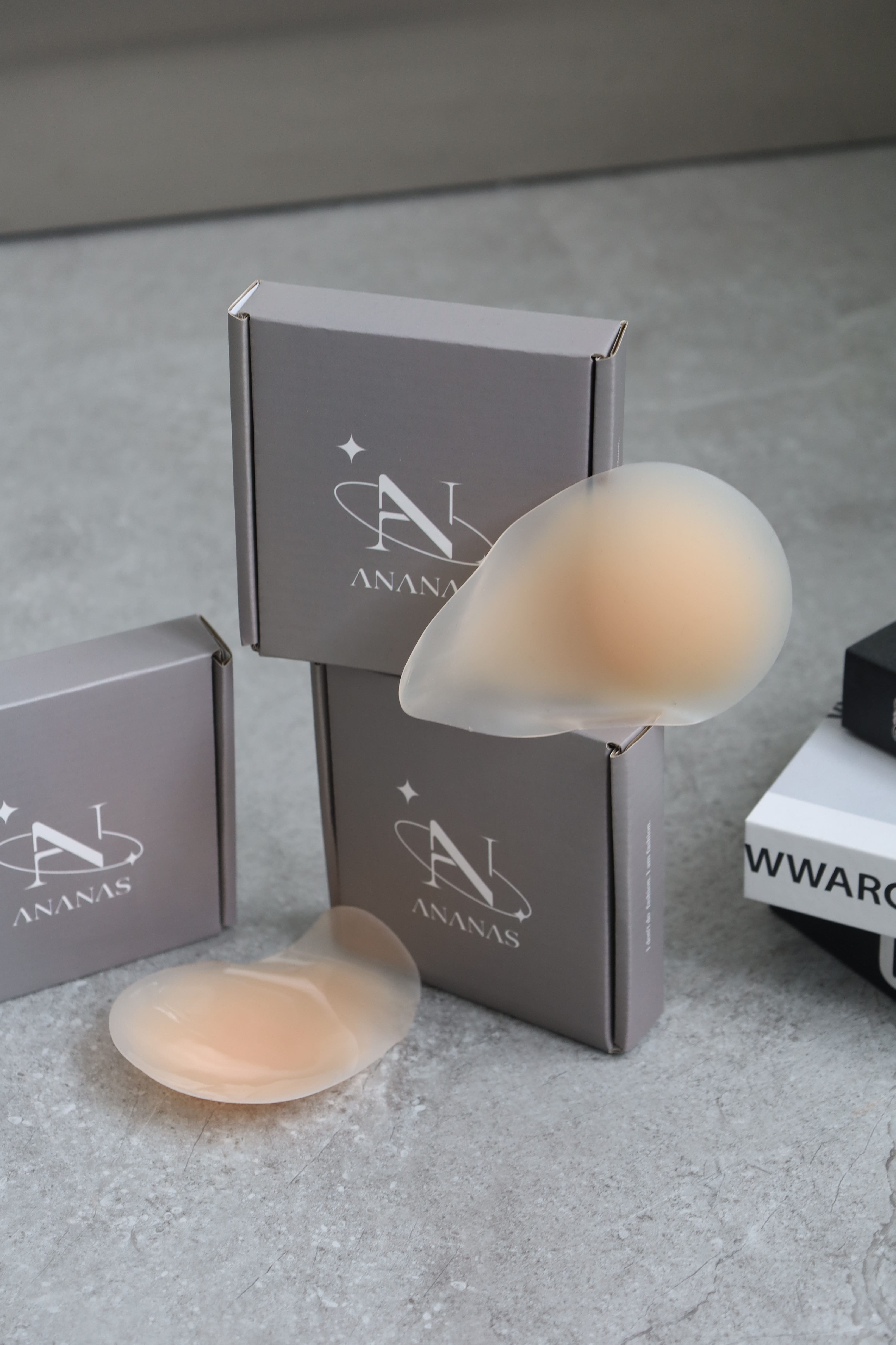 裸感無痕隱形提拉胸貼