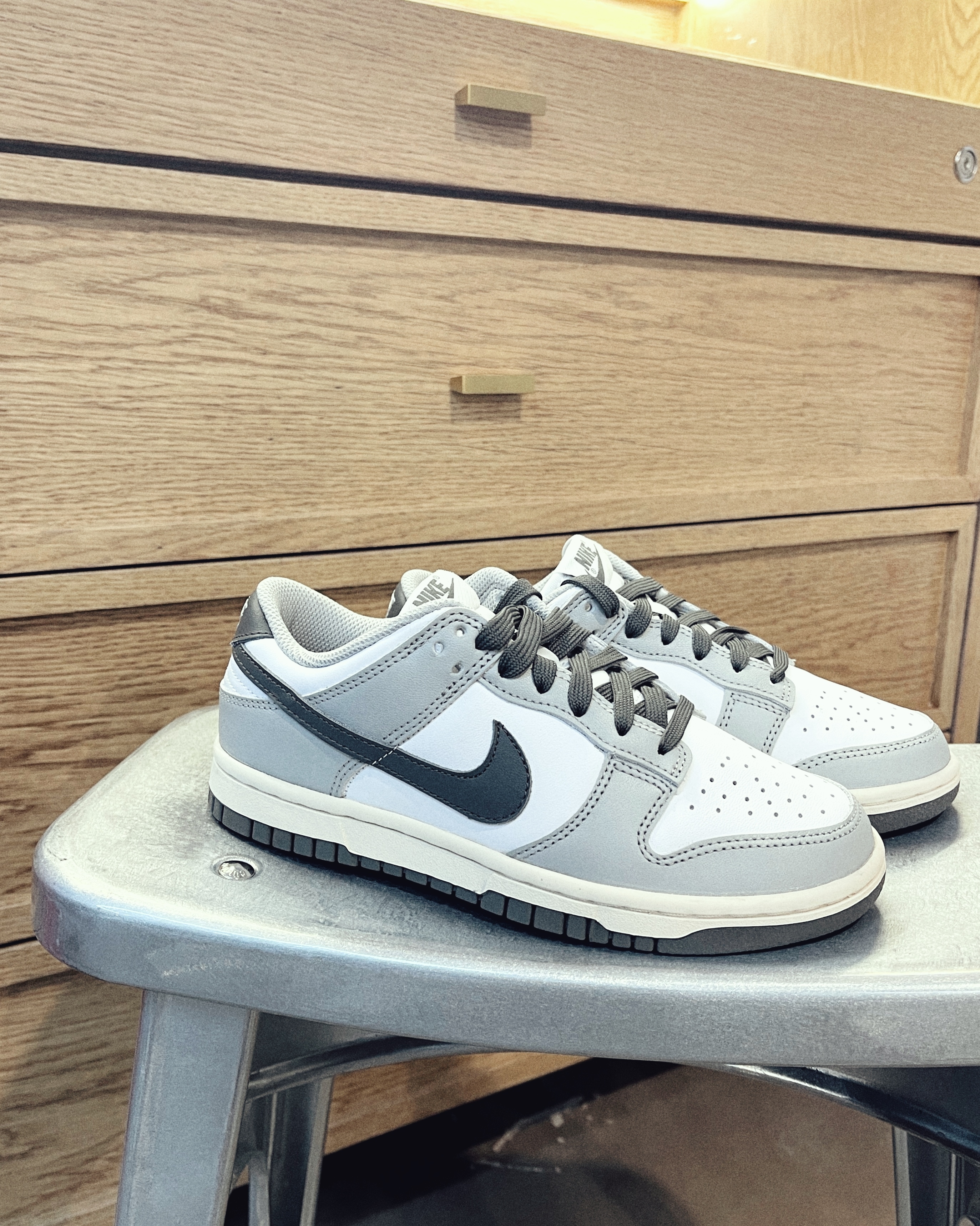 Nike Dunk Low Light Smoke Grey