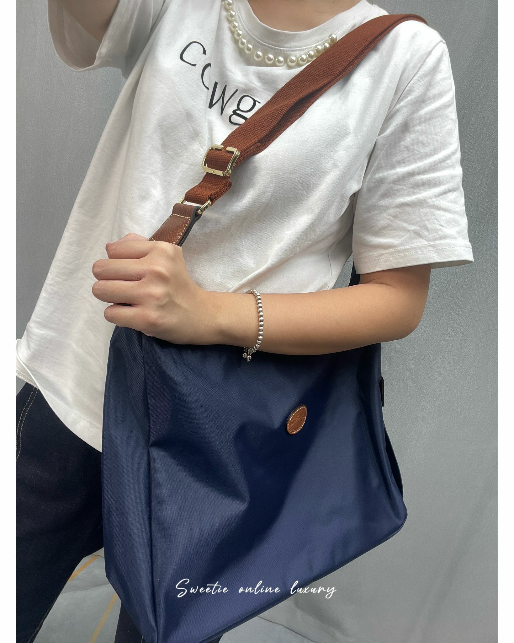 [17/3截] Longchamp 經典歐洲限定多用途 Hobo 袋 (此為預訂商品，如同一訂單中有其他現貨商品，現貨商品會安排先行寄出。)