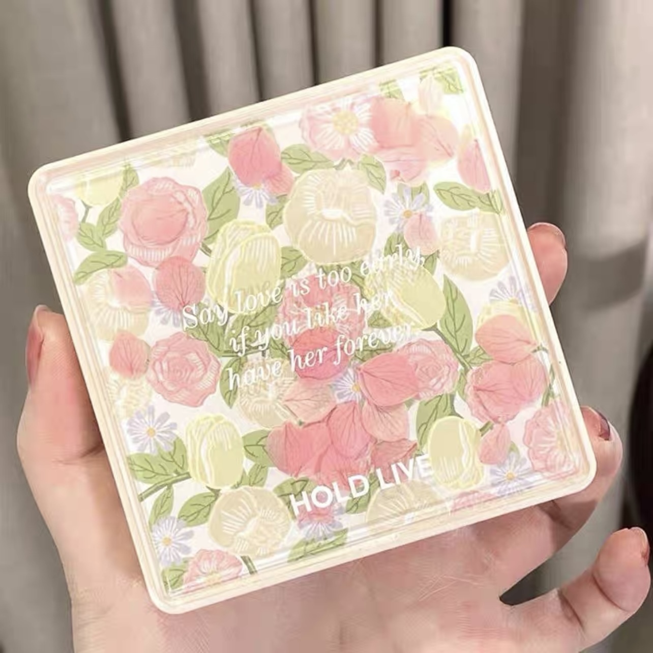 HOLDLIVE PARIS GARDEN EYESHADOW PALETTE